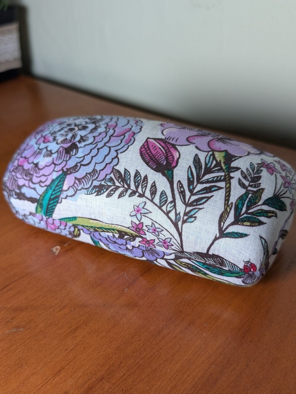Vera Bradley Hard case Clamshell Sunglasses Eyeglasses Floral Lavender Meadow